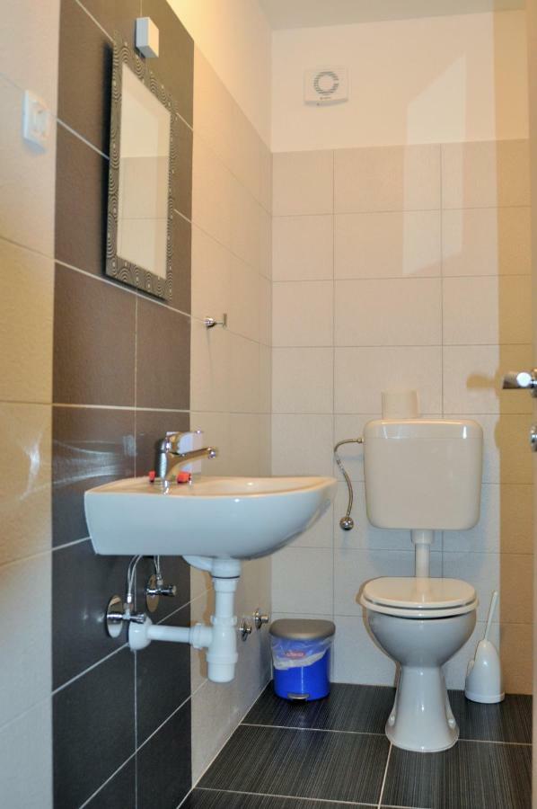 רוגוזניצה Apartments Zora מראה חיצוני תמונה